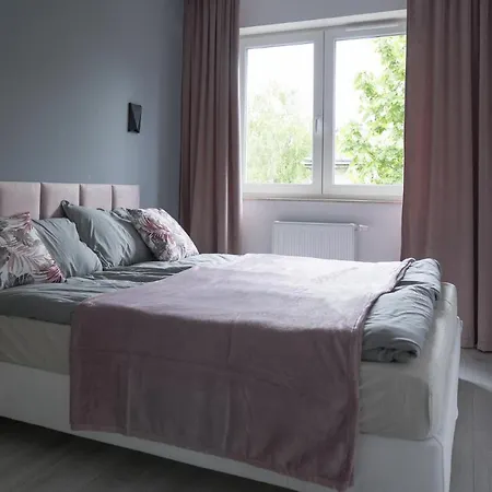 Apartment Diament Kamienica Grochow With Free Parking