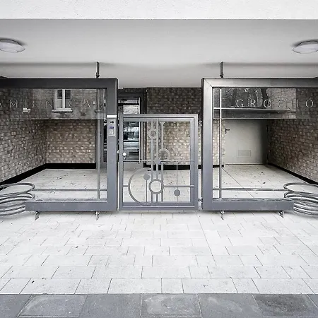 Diament Kamienica Grochow With Free Parking 바르샤바