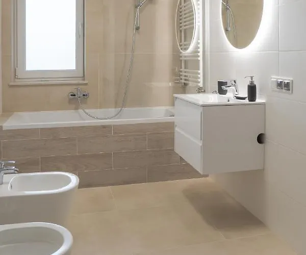 Diament Kamienica Grochow With Free Parking